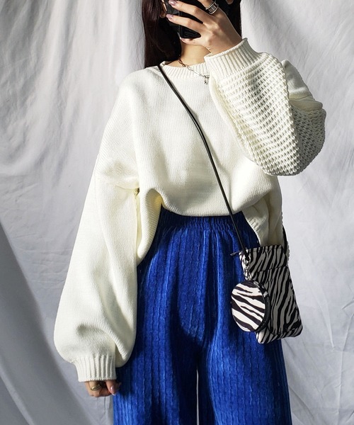 me+em select（ミームセレクト）の「【 5色展開 】編み切替ボリュームスリーブカラーショートニット（ニット/セーター・レディース・ブラック/ベージュ/レッド/グリーン/アイボリー・FREE）」の2枚目の写真