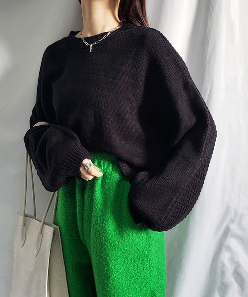 me+em select（ミームセレクト）の「【 5色展開 】編み切替ボリュームスリーブカラーショートニット（ニット/セーター・レディース・ブラック/ベージュ/レッド/グリーン/アイボリー・FREE）」の3枚目の写真