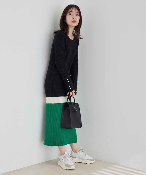 vis-`a-vis（ビサビ）の「【WEB限定】バイカラーニットワンピース（ワンピース・レディース・ブラック/キャメル・FREE）」の3枚目の写真