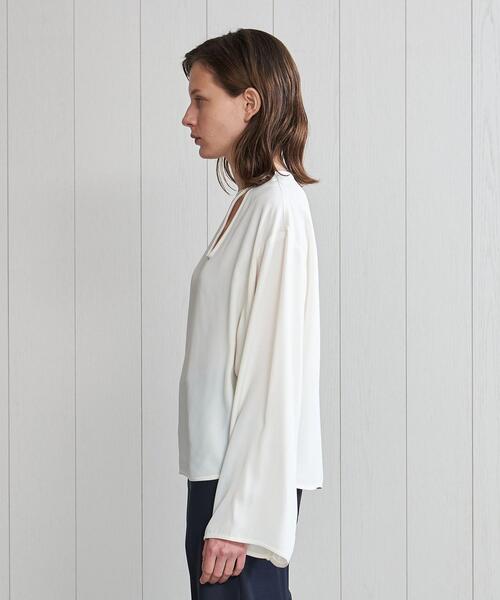H BEAUTY&YOUTH UNITED ARROWS(エイチビューティーアンドユースユナイテッドアローズ)の「<H>RAYON WIDE SLEEVE BLOUSE/ブラウス(シャツ/ブラウス・レディース・ホワイト/ブラック/オリーブ・FREE)」の6枚目の写真