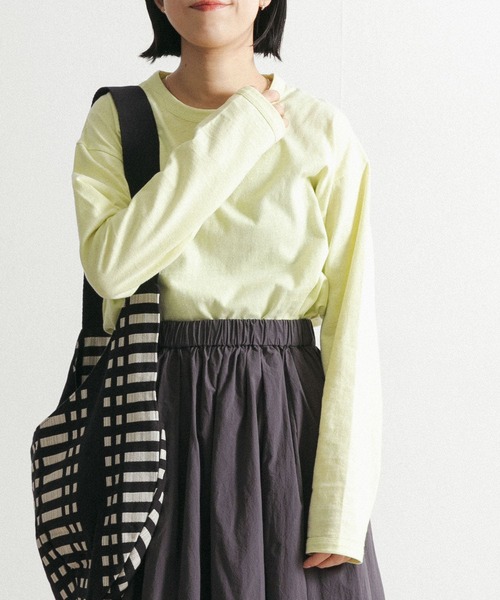 FORK&SPOON(フォークアンドスプーン)の「FORK&SPOON リサイクルヤーン天竺ロングスリーブカットソー(Tシャツ/カットソー・レディース・ブラウン/オフホワイト/グリーン系その他・ONE)」の21枚目の写真