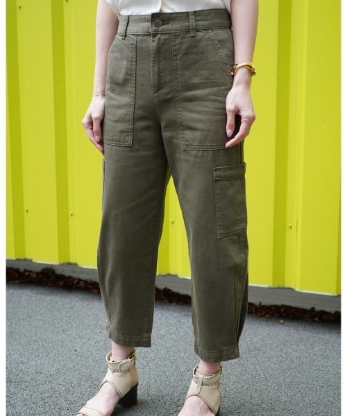 BANANA REPUBLIC FACTORY STORE(バナナリパブリック ファクトリーストア)の「BANANA REPUBLIC FACTORY STORE リラックスカーゴパンツ(カーゴパンツ・レディース・ブラック/ブラウン/オフホワイト/カーキ・0/4/6/00/2)」の10枚目の写真