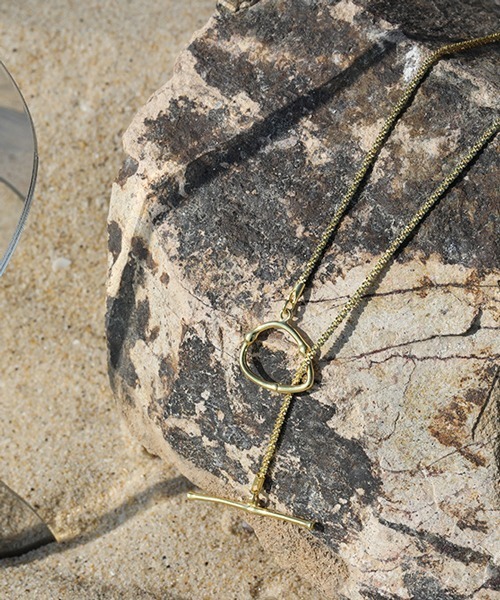 Geel（ギール）の「Geel/Silver925 マンテルチェーンネックレス（ネックレス・レディース・シルバー/ゴールド・FREE）」の4枚目の写真