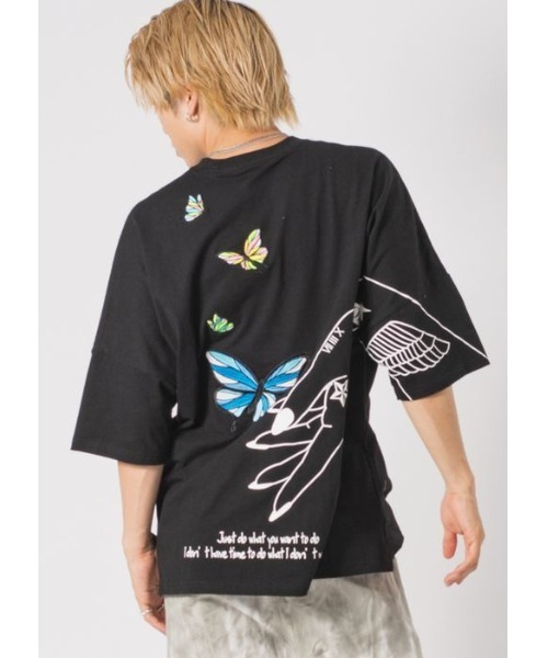 RE730（アールイーセブンサーティー）の「RE730 鮮やかなバタフライ刺繍　ビッグシルエットＴシャツ（Tシャツ/カットソー・メンズ・オフホワイト/ブラック/チャコールグレー/ライム・MEDIUM/LARGE/X-LARGE）」の2枚目の写真