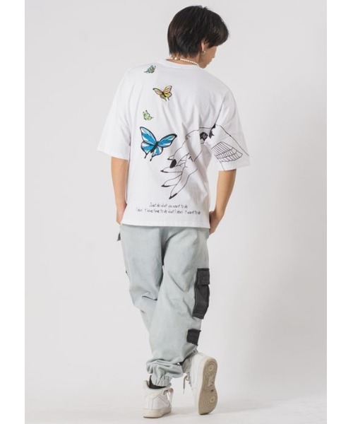 RE730（アールイーセブンサーティー）の「RE730 鮮やかなバタフライ刺繍　ビッグシルエットＴシャツ（Tシャツ/カットソー・メンズ・オフホワイト/ブラック/チャコールグレー/ライム・MEDIUM/LARGE/X-LARGE）」の8枚目の写真