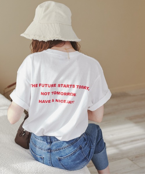 ANGIE（アンジー）の「【UNITED ATHLE】メッセージカラーロゴプリントT（半袖）（Tシャツ/カットソー・レディース・ピンク/グリーン/ブルー/オレンジ/ブラック/レッド/ホワイト×ブルー/ホワイト×グリーン/ホワイト×イエロー/ホワイト×レッド/ホワイト×ブラック・MEDIUM/LARGE/X-LARGE）」の2枚目の写真