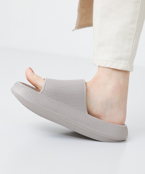 welleg（ウェレッグ）の「EVAシングルバンドサンダル（サンダル・レディース・ブラック/イエロー系/グレイッシュベージュ/カーキ系/ピンク・M/L）」の20枚目の写真