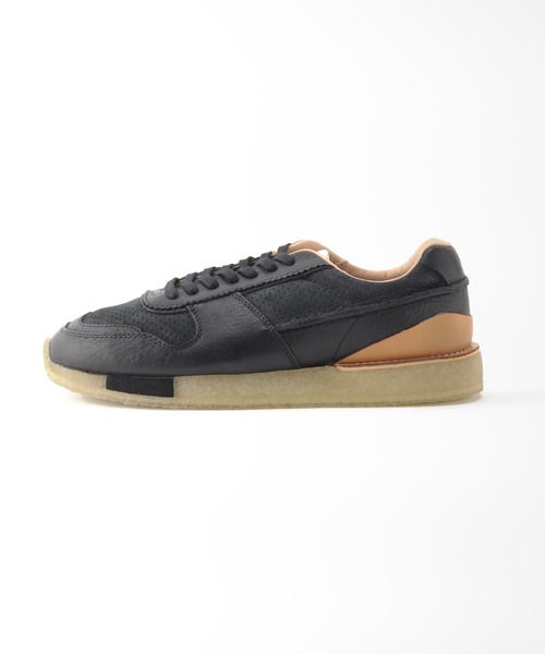 Clarks Originals(クラークスオリジナルズ)の「【Clarks / クラークス】Torrun(その他シューズ・メンズ・ホワイト/ブラック・9/XX-SMALL/7)」の4枚目の写真