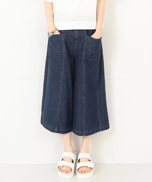 Ray BEAMS(レイビームス)の「▼RBS / デニム ワイド キュロット(デニムパンツ・レディース・ブルー・1/0)」の2枚目の写真