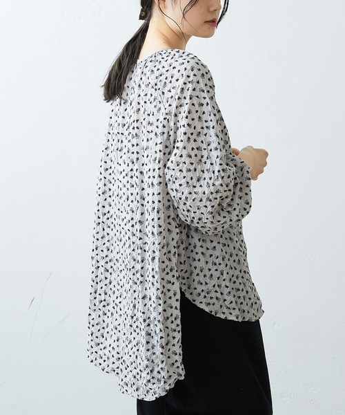 PUAL CE CIN（ピュアルセシン）の「小花刺繍ブラウス（Tシャツ 