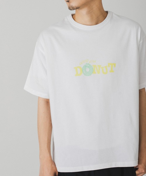URBAN RESEARCH DOORS（アーバンリサーチドアーズ）の「DONUT プリントTシャツ（Tシャツ/カットソー・メンズ・ブラック/ホワイト・LARGE/MEDIUM）」の22枚目の写真