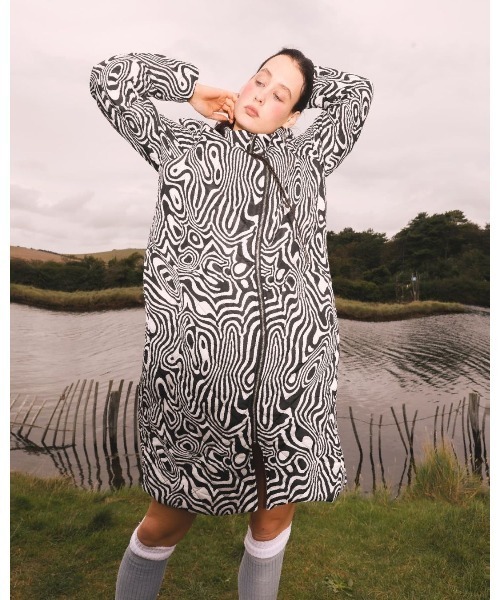 PAMEO POSE（パメオポーズ）の「【TRP】Simulation Puffer（ダウンジャケット/コート・レディース・マルチ・SMALL/MEDIUM）」の2枚目の写真