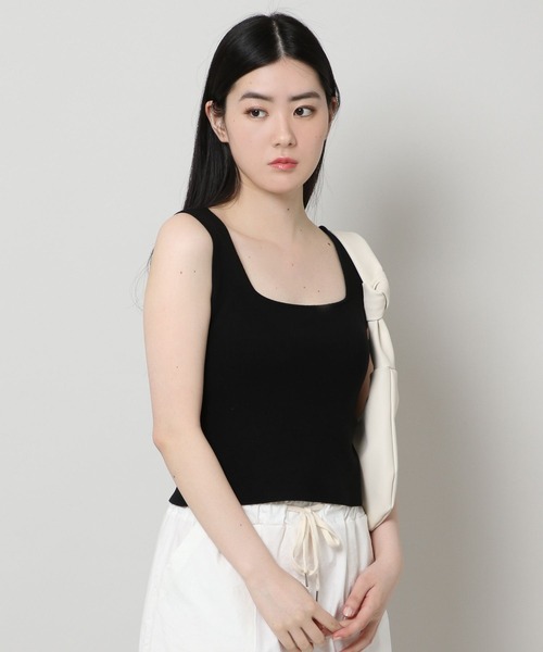 ALAND(エーランド)の「3.3Field Trip/NECK KNIT TANK 2299880(タンクトップ・レディース・ブラック/カーキ/ライトベージュ・FREE)」の22枚目の写真