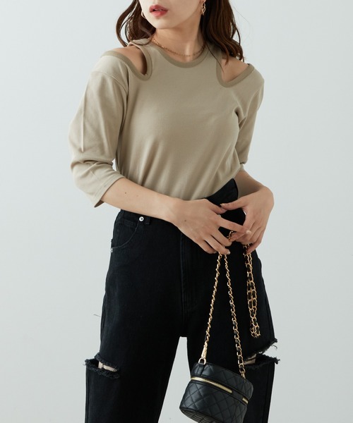 Chico(チコ)の「5分袖カットデザインリブT(Tシャツ/カットソー・レディース・ピンク/ブラック/アイボリー/グレイッシュベージュ・FREE)」の11枚目の写真