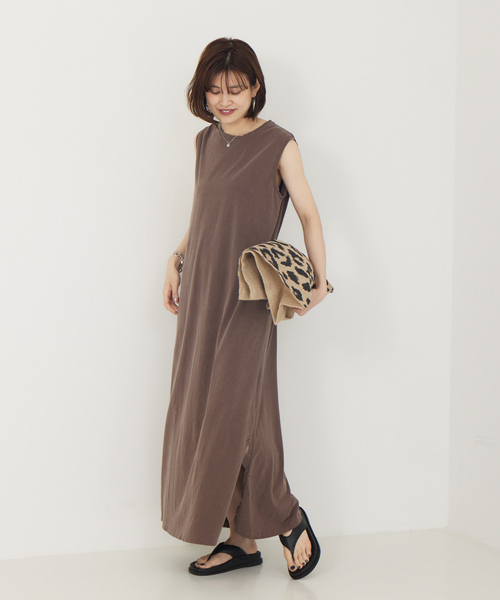 REMI RELIEF(レミレリーフ)の「使用不可【REMI RELIEF】別注カットワンピース(ワンピース・レディース・ブラウン/ブラック・フリー)」の2枚目の写真