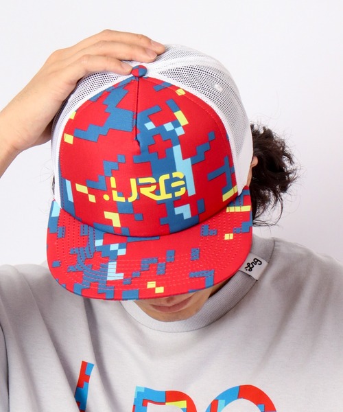 LRG（エルアールジー）の「LRG ベースボールメッシュキャップ（キャップ・メンズ・グレー/レッド・FREE）」の2枚目の写真