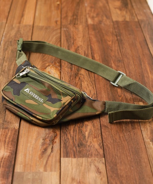 EVEREST（エベレスト）の「【BK】【EVEREST】Signature waist pack（ボディバッグ/ウエストポーチ・レディース・ブラック/ネイビー/カモフラージュ/グレー系カモフラージュ/オリーブ・FREE）」の4枚目の写真