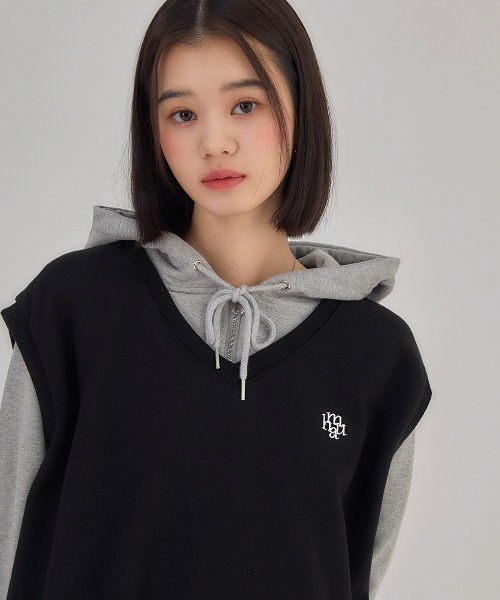 muahmuah(ムーアムーア)の「A'GEM/9 × .kom『muah muah/ムーアムーア』MUAH LOOSE FIT SWEAT VEST/ルーズシルエット スウェット素材ベスト(ベスト・レディース・ブラック/ネイビー/グレー・FREE)」の19枚目の写真