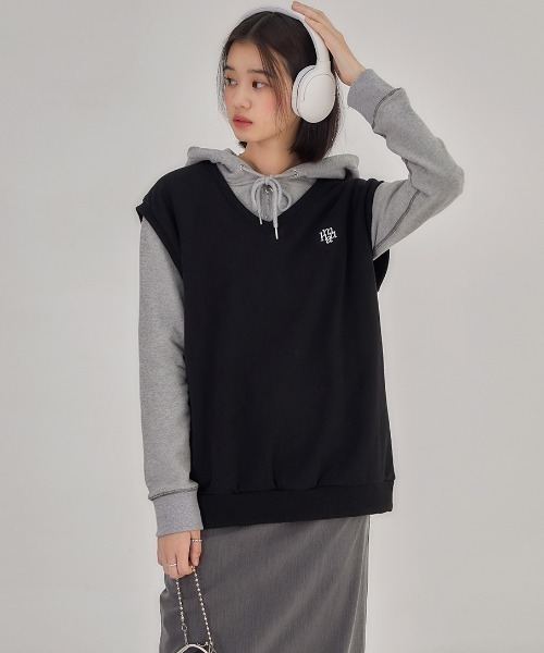 muahmuah(ムーアムーア)の「A'GEM/9 × .kom『muah muah/ムーアムーア』MUAH LOOSE FIT SWEAT VEST/ルーズシルエット スウェット素材ベスト(ベスト・レディース・ブラック/ネイビー/グレー・FREE)」の15枚目の写真