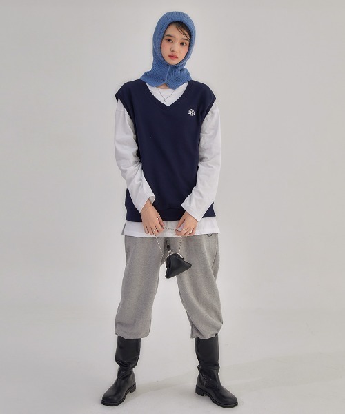muahmuah(ムーアムーア)の「A'GEM/9 × .kom『muah muah/ムーアムーア』MUAH LOOSE FIT SWEAT VEST/ルーズシルエット スウェット素材ベスト(ベスト・レディース・ブラック/ネイビー/グレー・FREE)」の13枚目の写真