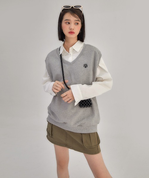 muahmuah(ムーアムーア)の「A'GEM/9 × .kom『muah muah/ムーアムーア』MUAH LOOSE FIT SWEAT VEST/ルーズシルエット スウェット素材ベスト(ベスト・レディース・ブラック/ネイビー/グレー・FREE)」の10枚目の写真