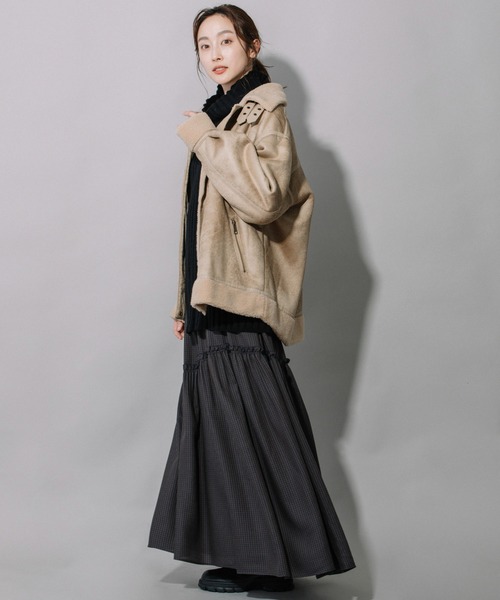 Munich（ミューニック）の「エコムートンボンバージャケット（ブルゾン・レディース・ブラック/ベージュ・S/XS）」の4枚目の写真