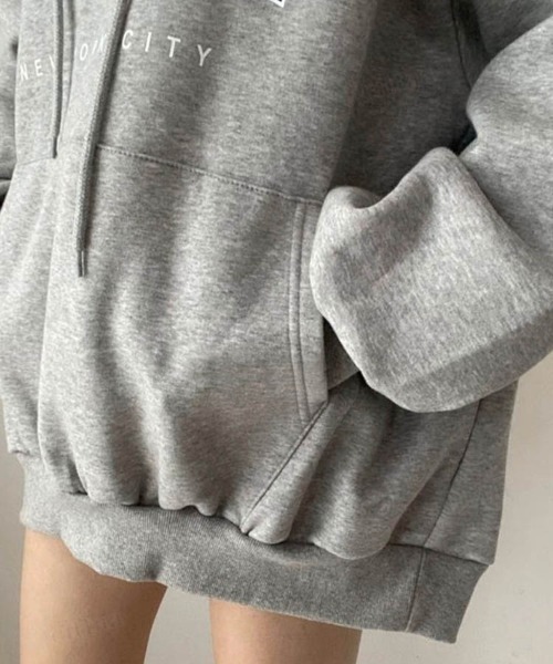 Dalfwin（ダールフィン）の「BROOKLYNロゴオーバーサイズ フーディーパーカー（パーカー・レディース・ブラック/グレー/カーキ/アイボリー/グレー系その他/ブラック系その他/ホワイト系その他/グリーン系その他・FREE）」の20枚目の写真