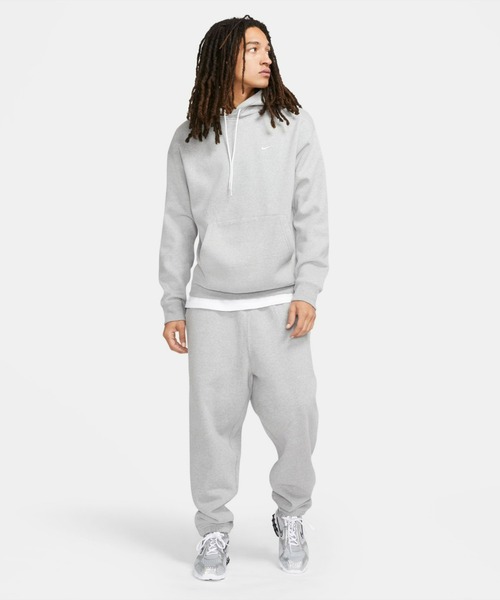 NIKE(ナイキ)の「NIKE SWOOSH HOODIE / ナイキ スウォッシュ プルオーバー フーディ 【SP】(パーカー・メンズ・グレー・M/L/XL/XXL/S)」の5枚目の写真