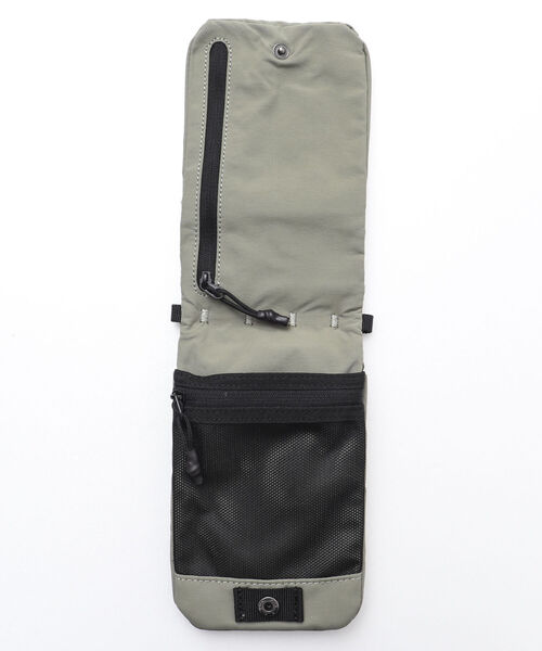 Topologie（トポロジー）の「【Topologie/トポロジー】Phone Sacoche 【バッグ単体】モバイルショルダー（ショルダーバッグ・メンズ・ミント/ライトグレー/ベージュ/ブラック・FREE）」の10枚目の写真