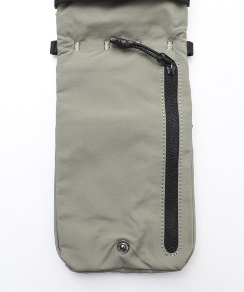 Topologie（トポロジー）の「【Topologie/トポロジー】Phone Sacoche 【バッグ単体】モバイルショルダー（ショルダーバッグ・メンズ・ミント/ライトグレー/ベージュ/ブラック・FREE）」の5枚目の写真