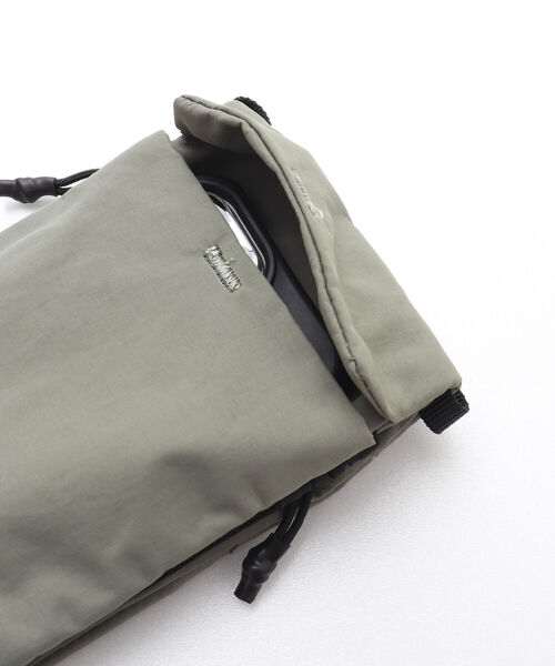 Topologie（トポロジー）の「【Topologie/トポロジー】Phone Sacoche 【バッグ単体】モバイルショルダー（ショルダーバッグ・メンズ・ミント/ライトグレー/ベージュ/ブラック・FREE）」の12枚目の写真