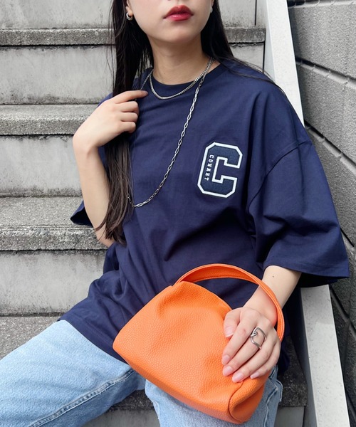 Niell（ニール）の「【CONART】Cアップリケ ビッグ オーバーサイズ コットン100 無地 1/2スリーブ Tシャツ（Tシャツ/カットソー・レディース・ネイビー/ホワイト/ブラック/グレー/ダークグリーン・M/L）」の5枚目の写真