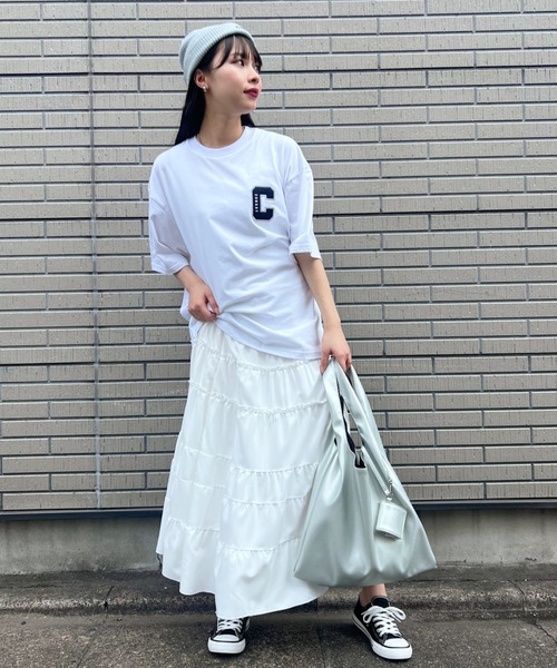 Niell（ニール）の「【CONART】Cアップリケ ビッグ オーバーサイズ コットン100 無地 1/2スリーブ Tシャツ（Tシャツ/カットソー・レディース・ネイビー/ホワイト/ブラック/グレー/ダークグリーン・M/L）」の16枚目の写真