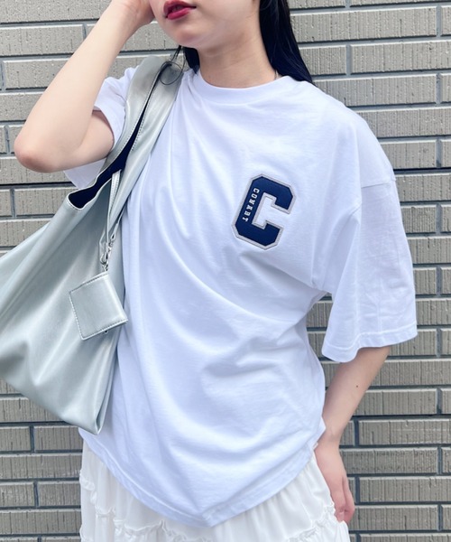 Niell（ニール）の「【CONART】Cアップリケ ビッグ オーバーサイズ コットン100 無地 1/2スリーブ Tシャツ（Tシャツ/カットソー・レディース・ネイビー/ホワイト/ブラック/グレー/ダークグリーン・M/L）」の6枚目の写真