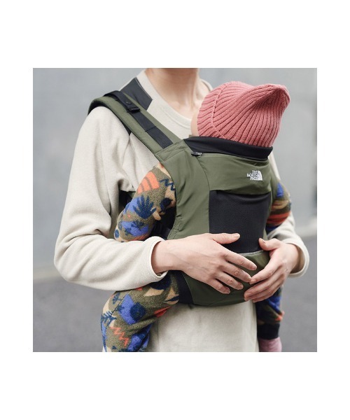 THE NORTH FACE(ザノースフェイス)の「THE NORTH FACE BABY COMPACT CARRIER / ザ・ノース・フェイス ベイビー コンパクト キャリア(抱っこ紐/ベルトカバー/スリング・メンズ・オリーブ・FREE)」の2枚目の写真