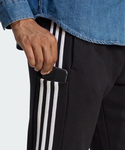 adidas(アディダス)の「エッセンシャルズ フレンチテリー テーパードカフ スリーストライプス パンツ / アディダス adidas(その他パンツ・メンズ・ブラック/ブルー・SMALL/MEDIUM/LARGE/X-LARGE/XX-LARGE/3XL/X-SMALL)」の6枚目の写真