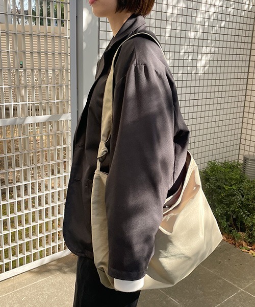 SEN TOKYO(セントーキョー)の「両結び 大容量 ワンショルダーバッグ(ショルダーバッグ・レディース・ブラック/グリーン/アイボリー・FREE)」の19枚目の写真