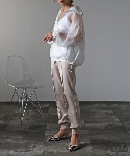 Bonjour Sagan（ボンジュールサガン）の「ハーフジップシアーブルゾン（ブルゾン・レディース・ベージュ/ホワイト・FREE）」の16枚目の写真