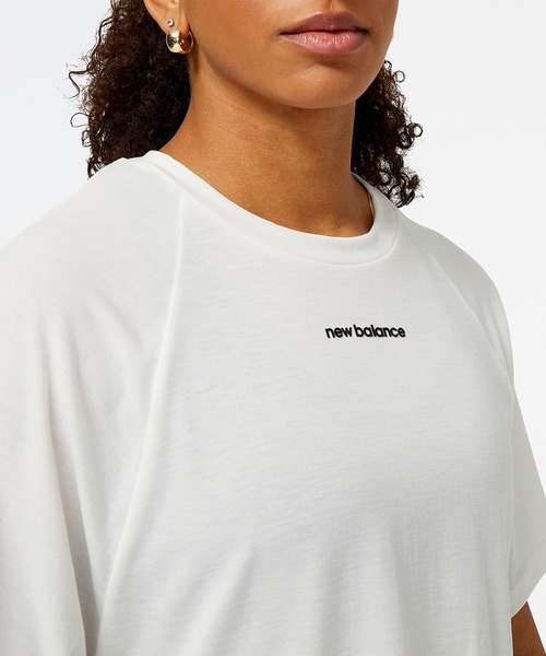 NEW BALANCE(ニューバランス)の「Achiever ショートスリーブTシャツ(Tシャツ/カットソー・レディース・オフホワイト/ピンクベージュ・SMALL/MEDIUM/LARGE)」の5枚目の写真