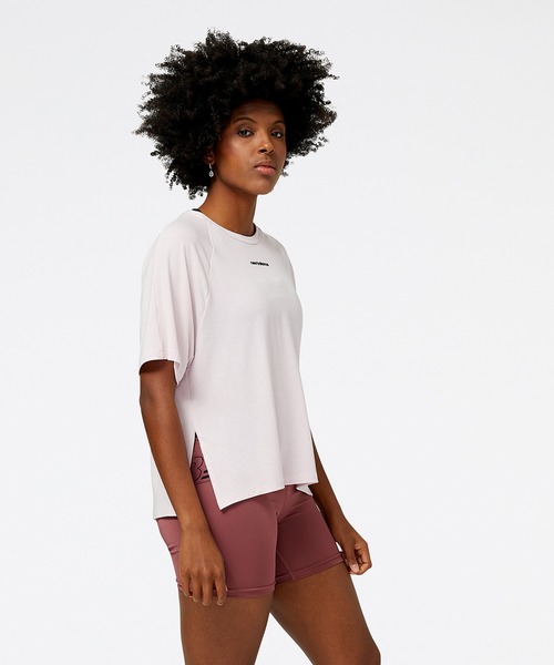 NEW BALANCE(ニューバランス)の「Achiever ショートスリーブTシャツ(Tシャツ/カットソー・レディース・オフホワイト/ピンクベージュ・SMALL/MEDIUM/LARGE)」の6枚目の写真