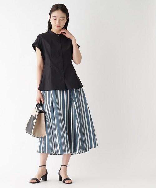 OPAQUE.CLIP(オペークドットクリップ)の「◆UVバンドカラーペプラムシャツブラウス【UV/イージーケア/洗濯機洗い可】(シャツ/ブラウス・レディース・ブラック/オフホワイト/ホワイト系5/ブルー系2/ベージュ系7/レンガ・34/36/38/40/42)」の19枚目の写真