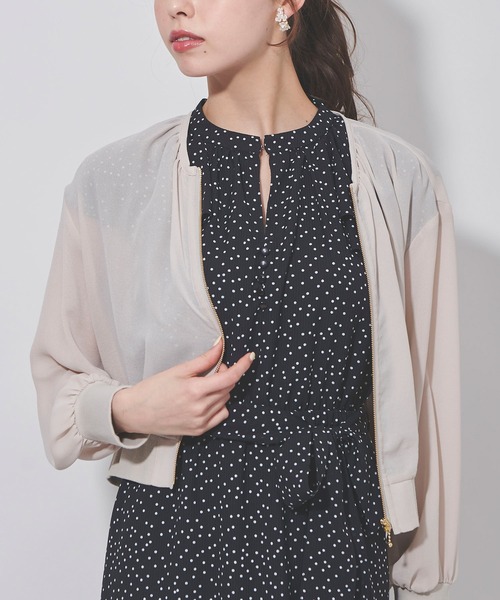 31 Sons de mode（トランテアン　ソン　ドゥ　モード）の「ジョーゼットギャザーブルゾン（ブルゾン・レディース・クリーム/ネイビー・フリー）」の6枚目の写真