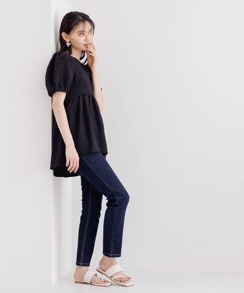 mysty woman(ミスティウーマン)の「ペプラムパフスリーブチュニック 964518(Tシャツ/カットソー・レディース・ブラック/サックスブルー/オフホワイト・FREE)」の6枚目の写真