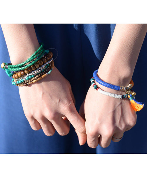 チャイハネ（チャイハネ）の「【チャイハネ】牛革シンプルレザーブレスレット（ブレスレット・メンズ・ブルー/グリーン/レッド/イエロー/ブラック・FREE）」の10枚目の写真