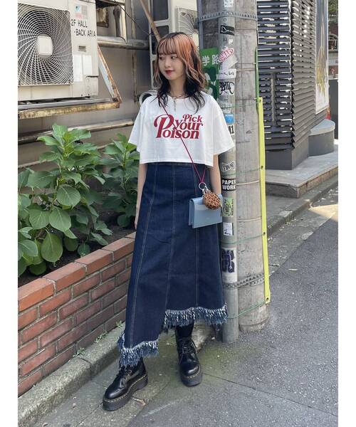 jouetie(ジュエティ)の「ロゴクロップドTシャツ(Tシャツ/カットソー・レディース・ブラック/オフホワイト/ブルー・MEDIUM)」の4枚目の写真