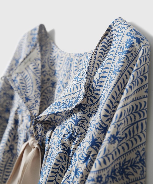 LOPASS（ロパス）の「バックオープンボリューム感シャツブラウス（シャツ/ブラウス・レディース・ブルー/レッド・M/L）」の17枚目の写真