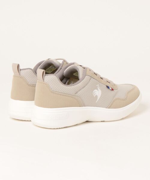 le coq sportif(ルコックスポルティフ)の「《le coq sportif》ラローヌ(スニーカー・レディース・ベージュ/グレー/ブラック・23.5cm/25.0cm/22.5cm/24.0cm/23.0cm/24.5cm)」の4枚目の写真