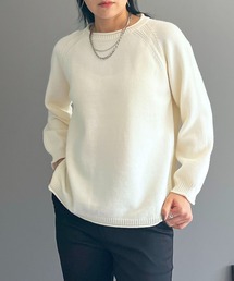 エッジカールボリュームオーバーニット