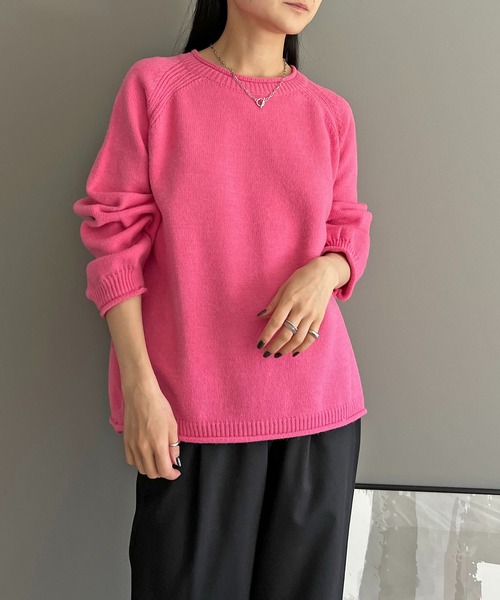 Jewelobe(ジュエローブ)の「エッジカールボリュームオーバーニット(ニット/セーター・レディース・ピンク/グリーン/レッド/ホワイト・FREE)」の3枚目の写真