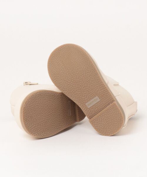 petit main（プティマイン）の「サイドゴアブーツ（スニーカー・キッズ・ブラック/ブラウン/キナリ・16cm/18cm/17cm/19cm/15cm/14cm）」の5枚目の写真